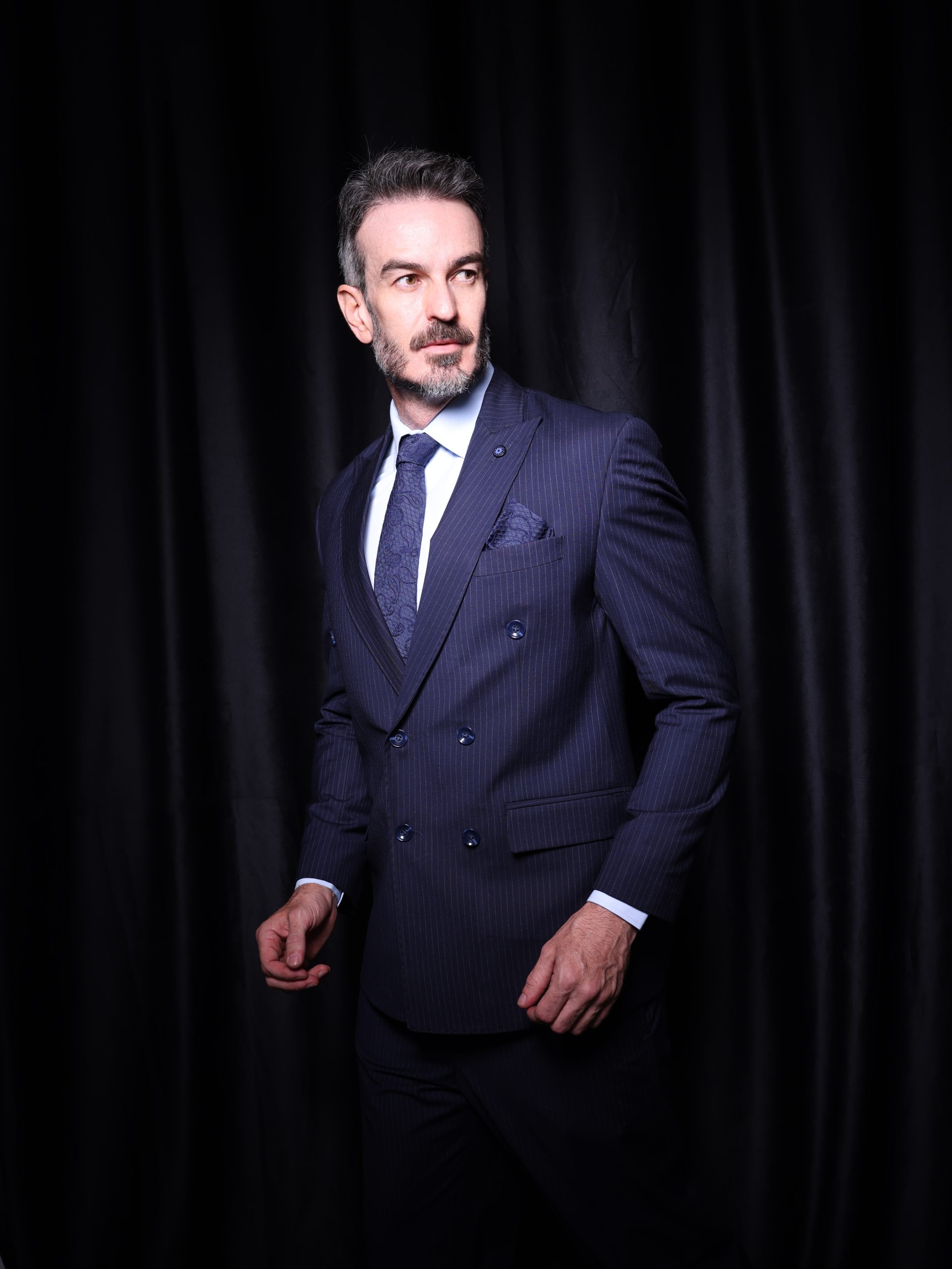 Navy pinstriped double-breasted suit - Image 6