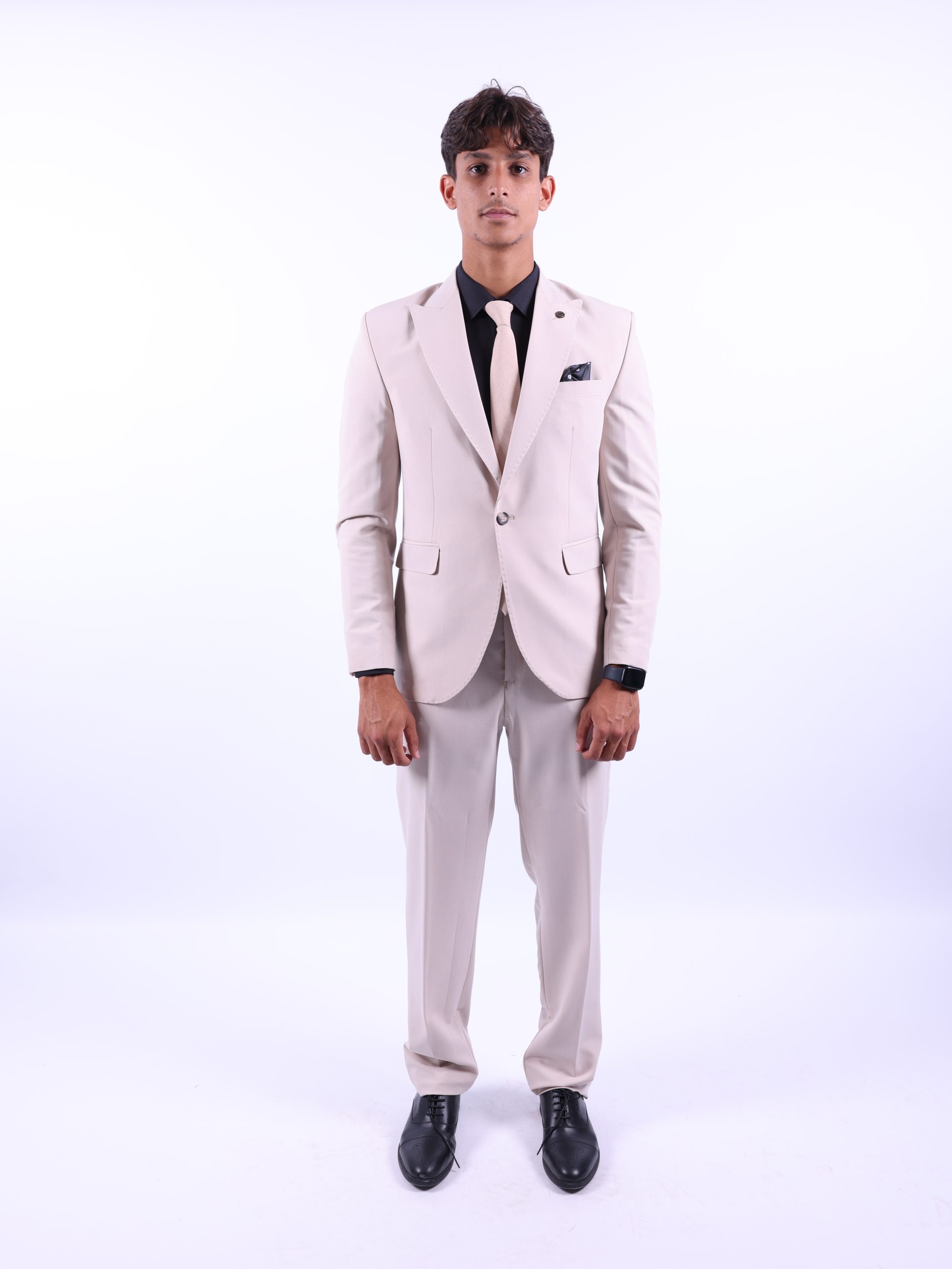Beige lycra formal suit - Image 3