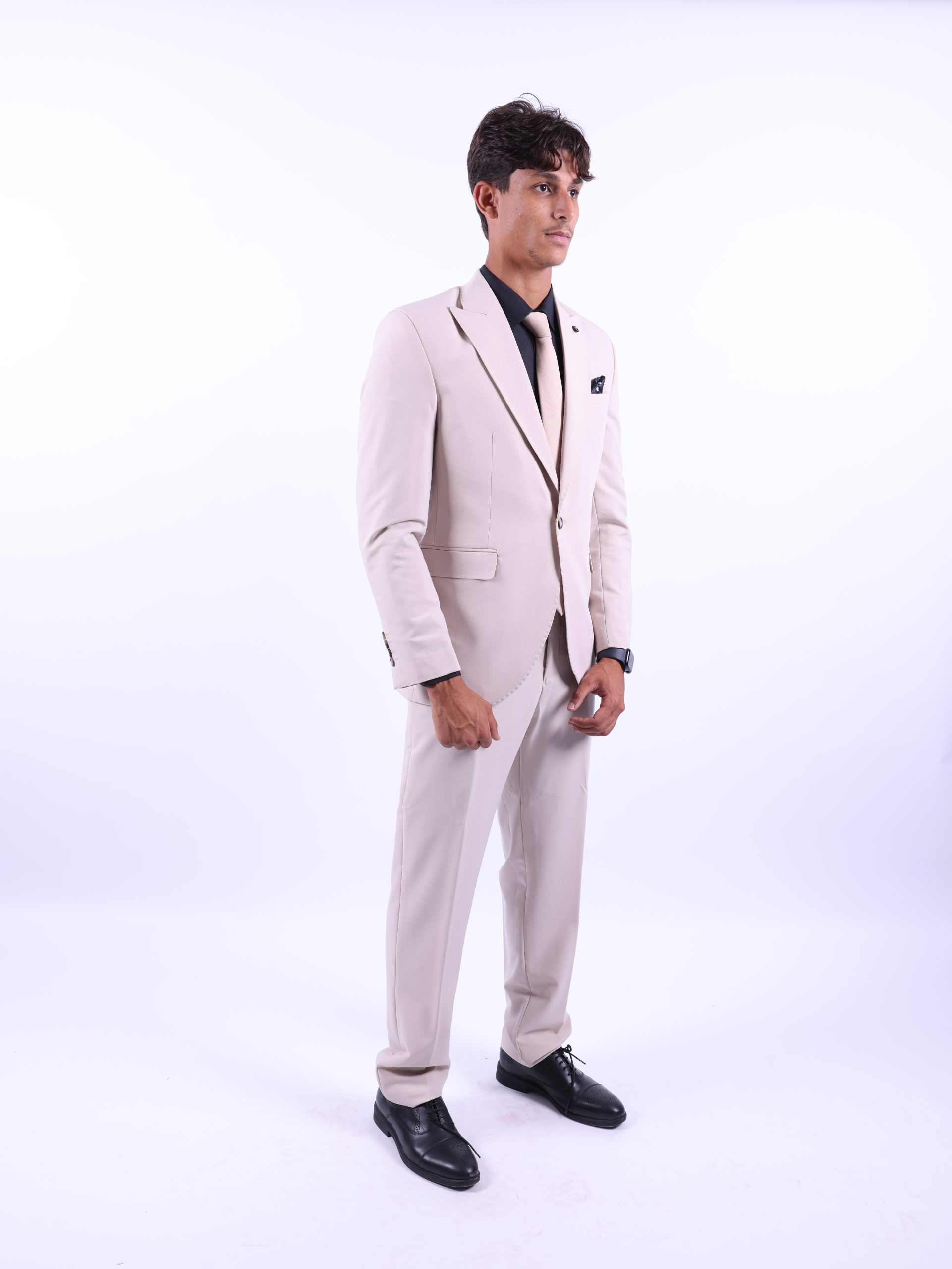 Beige lycra formal suit - Image 5